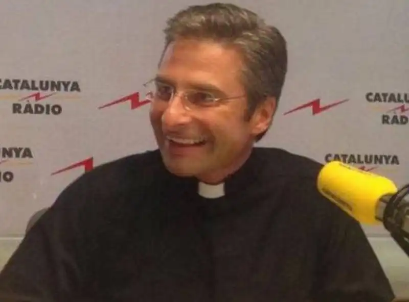 monsignor krzysztof charamsa  5