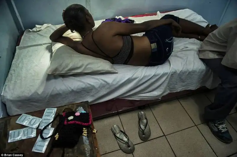 prostituta papua nuova guinea