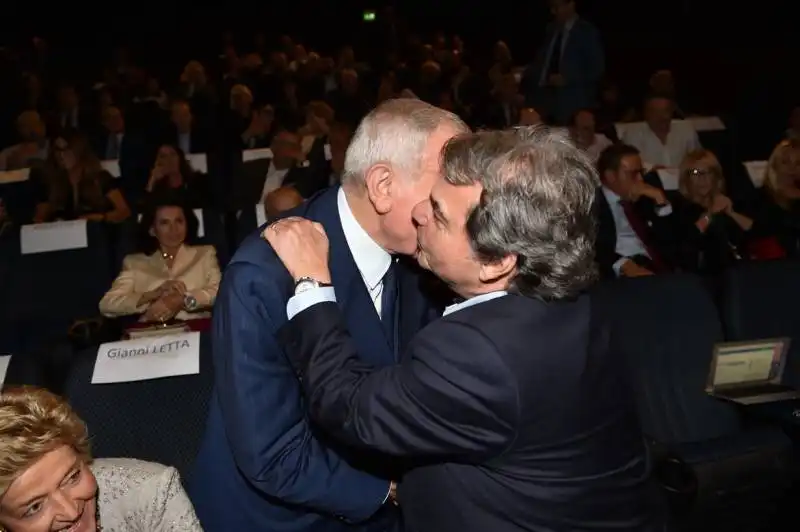 renato brunetta saluta gianni letta