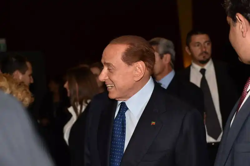 silvio berlusconi al suo arrivo