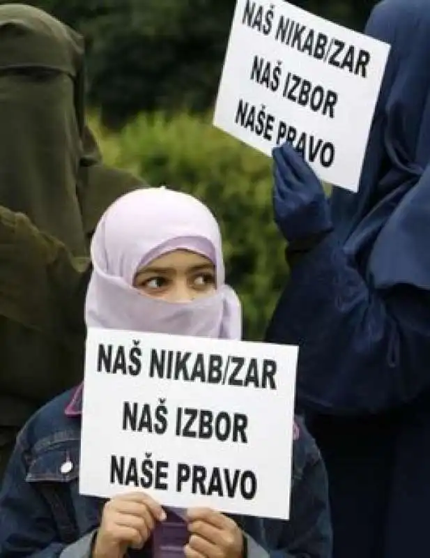 BOSNIA PROTESTA