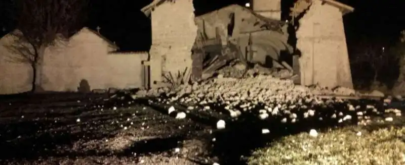 CROLLI TERREMOTO CENTRO ITALIA