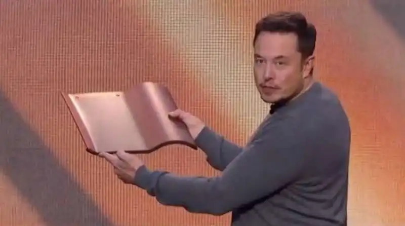 elon musk tegole fotovoltaiche