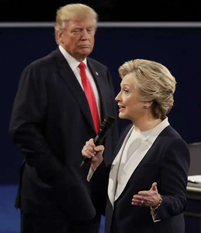 il secondo confronto tv tra trump e hillary clinton 13