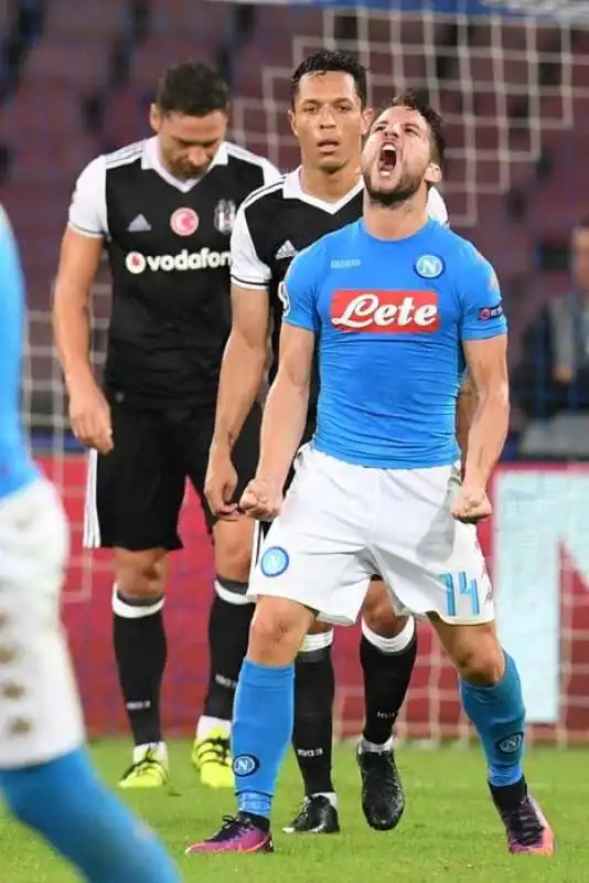 NAPOLI BESIKTAS MERTENS