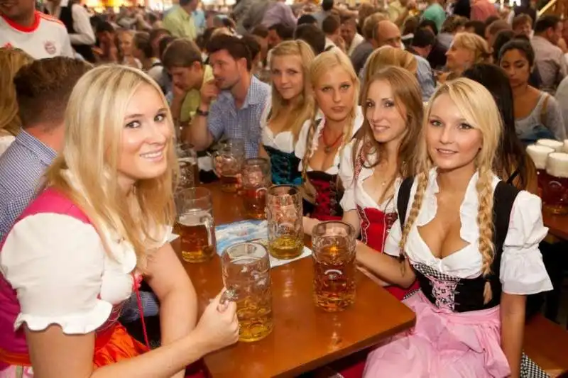 OKTOBERFEST 3