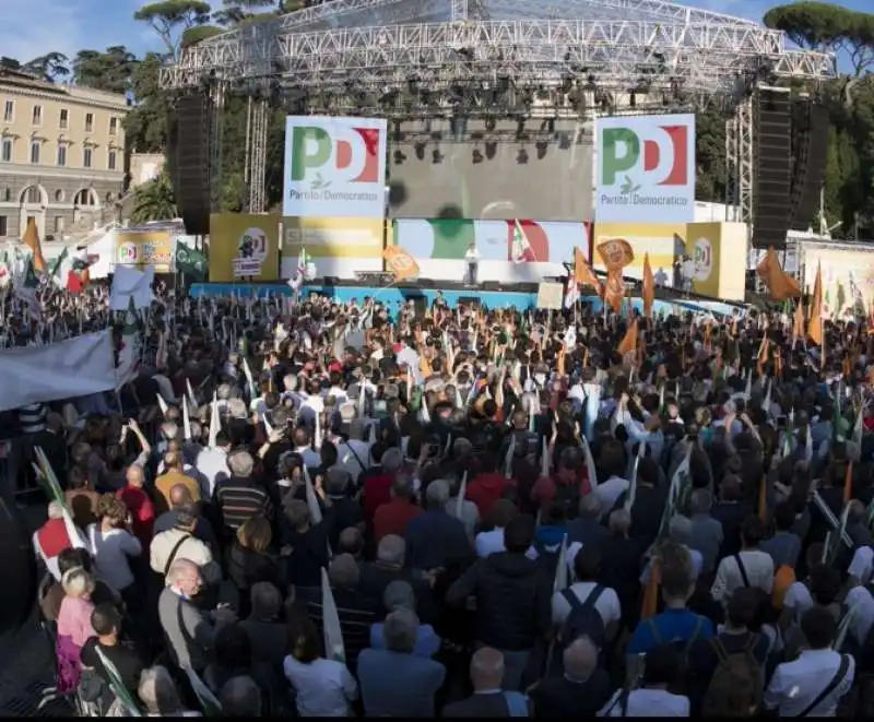 piazza del popolo manifestazione pd referendum