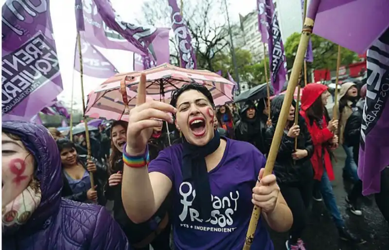 PROTESTE DONNE AMERICA LATINA