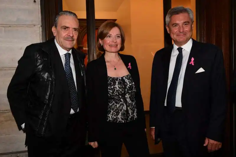 rino barillari con benedetta e lorenzo buccellati