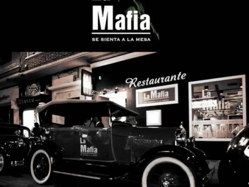 Ristorante in Spagna - La Mafia se sienta a la mesa