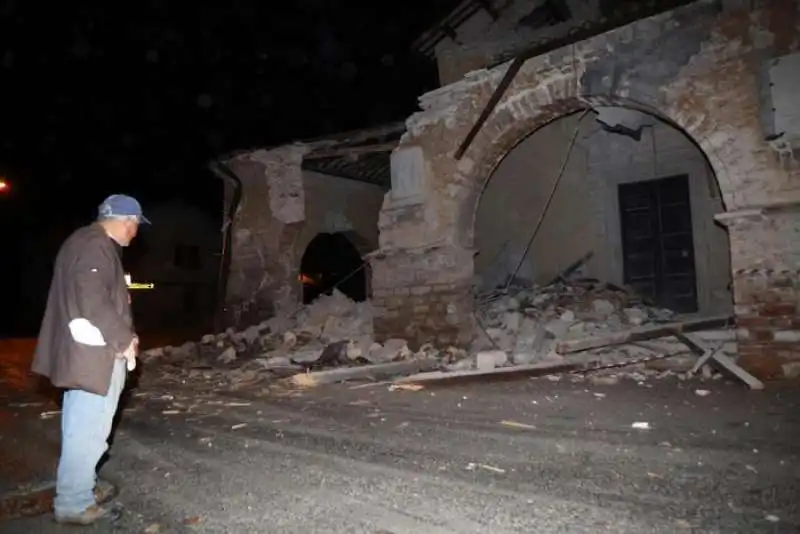 terremoto nelle marche 18