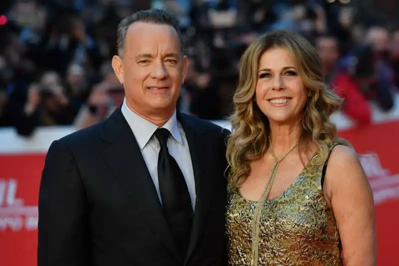 tom hanks con la moglie rita wilson (3)