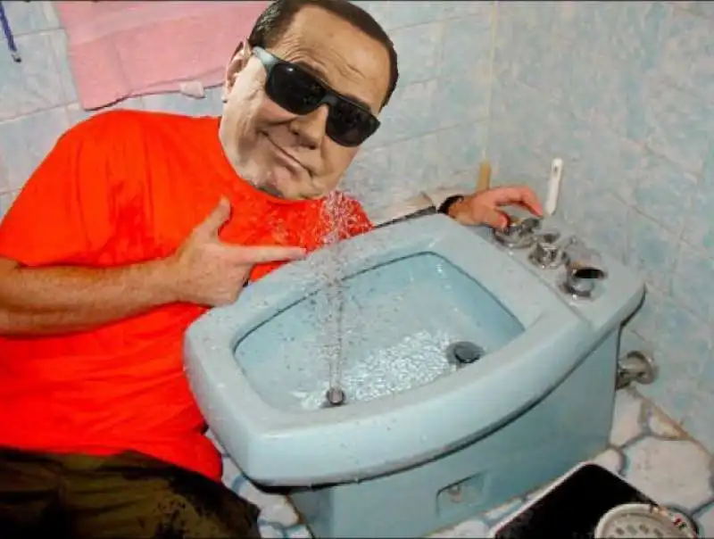 BERLUSCONI E IL BIDET