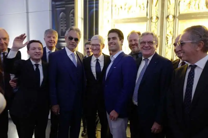 ceccherini   bocelli   tim cook   