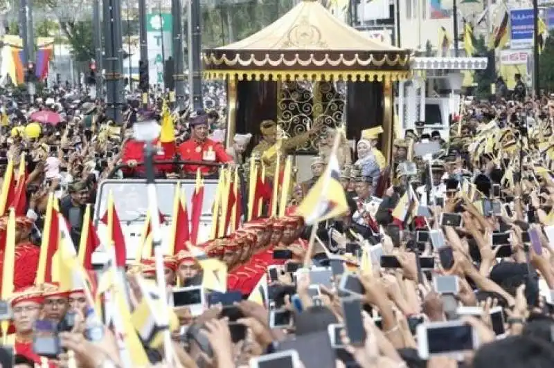 il carro d oro del sultano del brunei 5