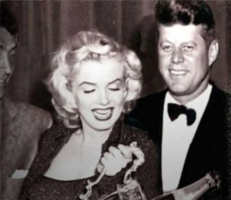 JF KENNEDY E MARILYN MONROE 