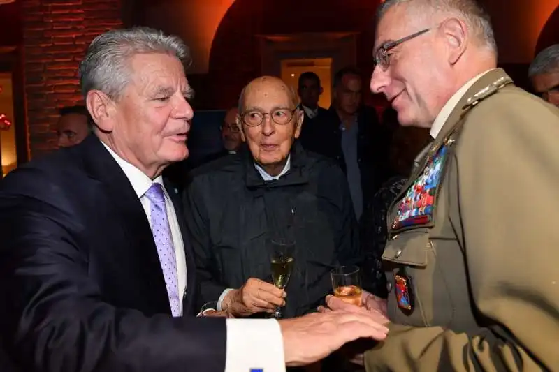 joachim gauck  giorgio napolitano claudio graziano