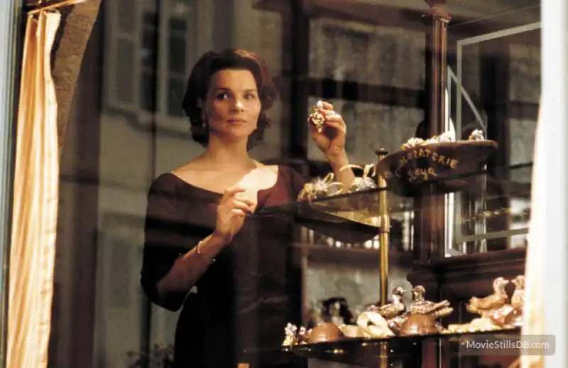 JULIETTE BINOCHE CHOCOLAT