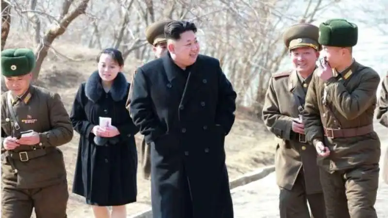 KIM YO JONG E KIM JONG UN  