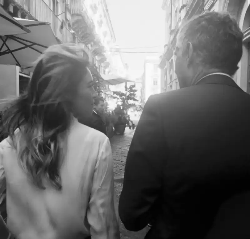 maria elena boschi in sicilia