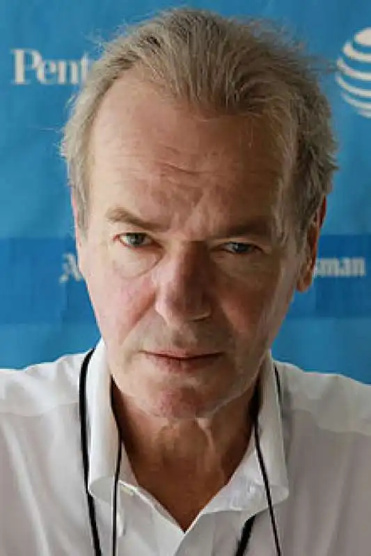 MARTIN AMIS