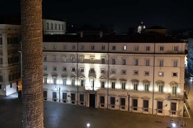 palazzo chigi visto da casa pazzaglia