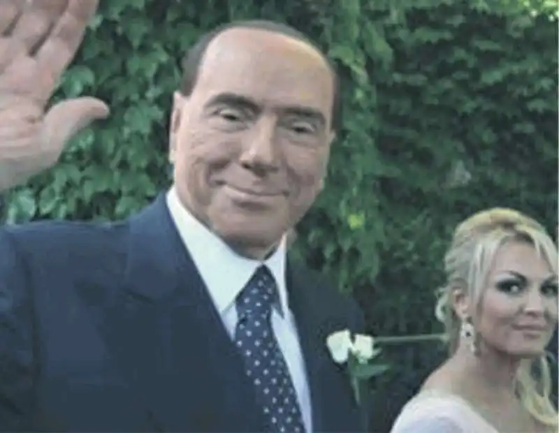 silvio berlusconi al matrimonio della sorella di francesca pascale