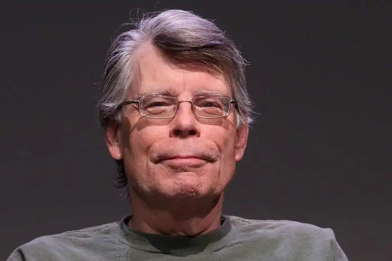 STEPHEN KING 4