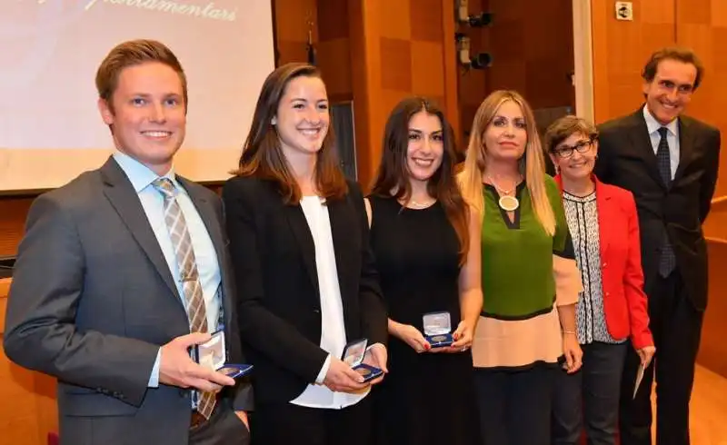 studenti americani premiati dall onorevole  stefano dambruoso