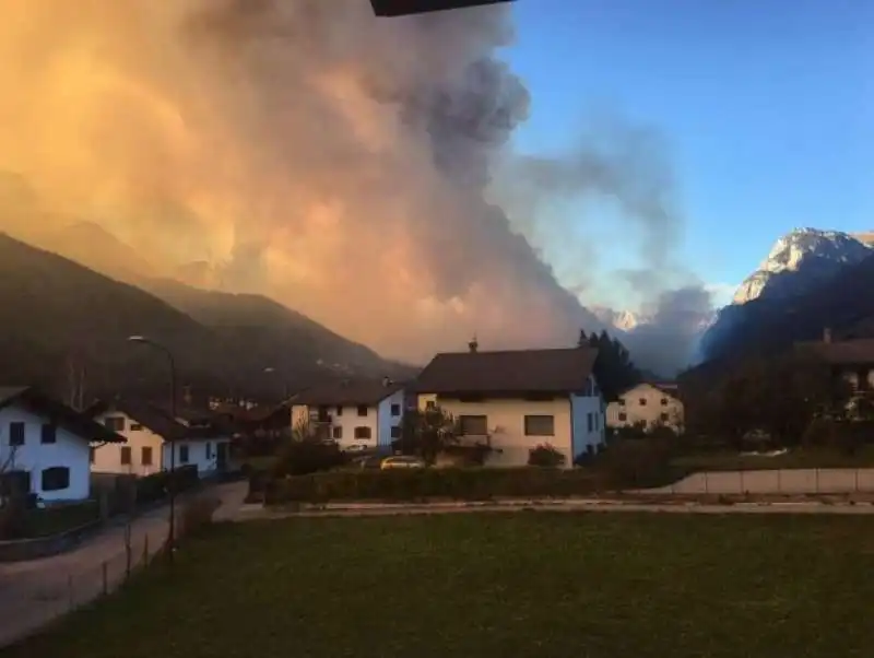 incendio in provincia di belluno  5