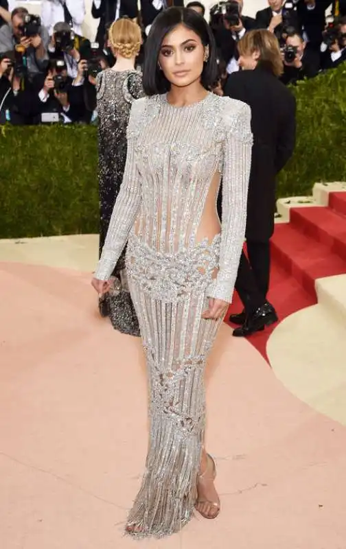 kylie jenner al met gala 2016