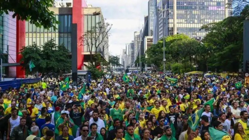 manifestazione pro bolsonaro a san paolo