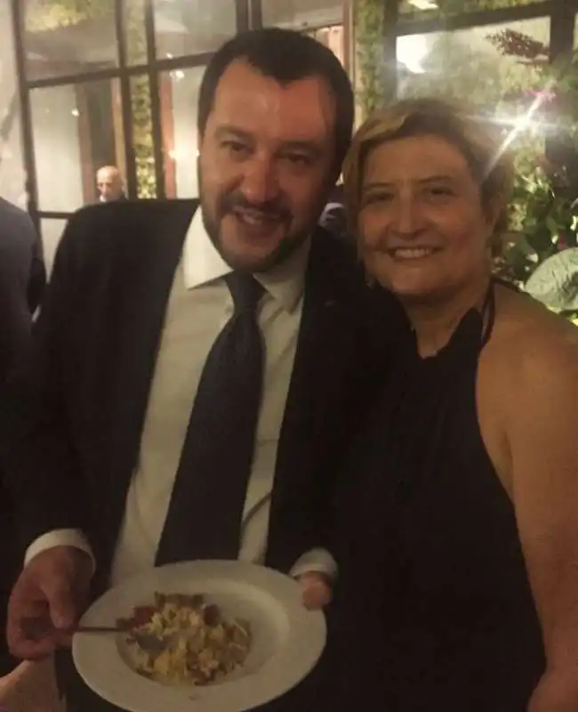 matteo salvini con antonia postorivo