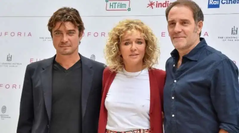 Riccardo Scamarcio Valeria Golino e Valerio Mastandrea