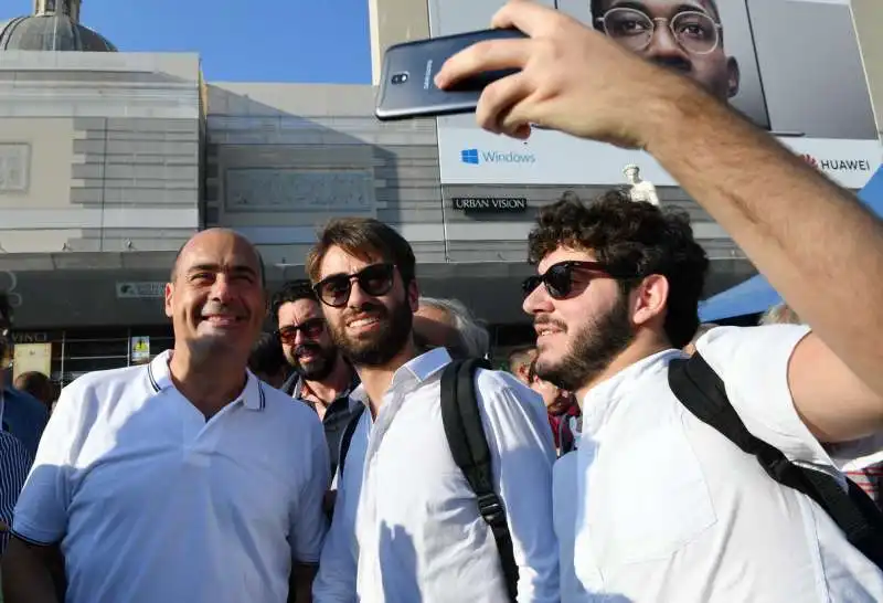 un selfie con zingaretti