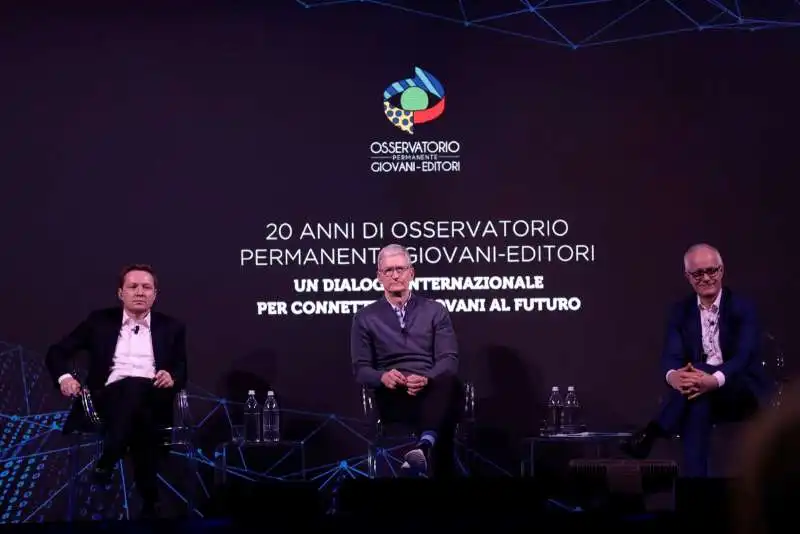 andrea ceccherini, tim cook e luciano fontana 