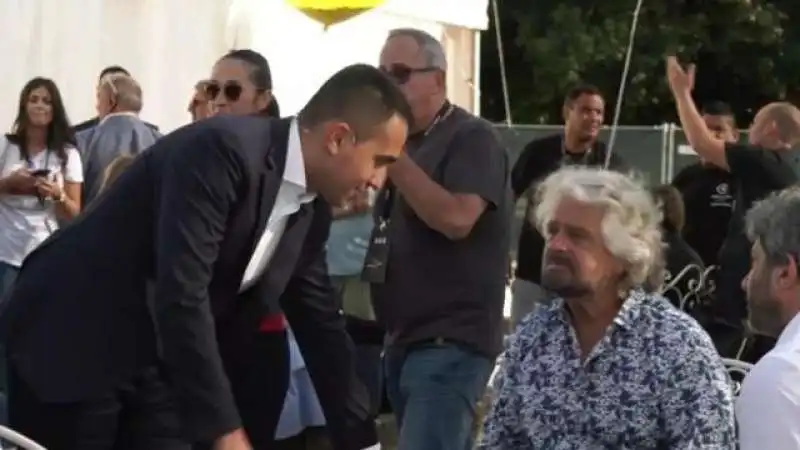 BEPPE GRILLO DI MAIO NAPOLI