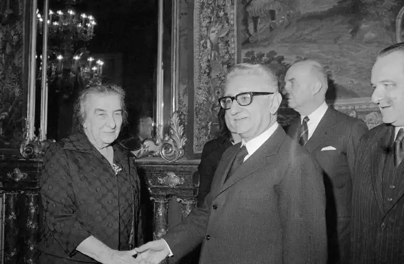 golda meir con giovanni leone