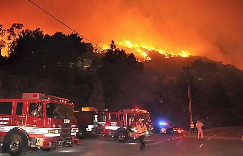 incendi in california 25