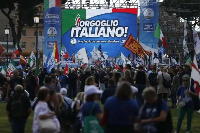 la manifestazione del centrodestra a piazza san giovanni    11