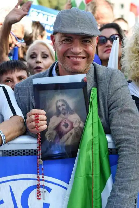 la manifestazione del centrodestra a piazza san giovanni    2