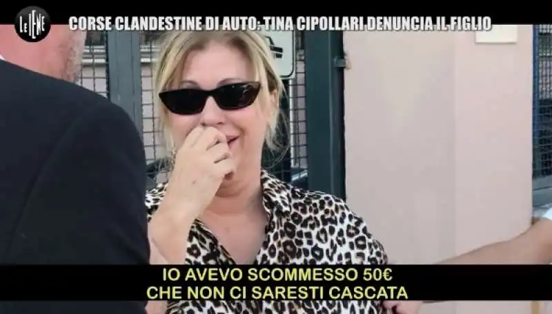 lo scherzo delle iene a tina cipollari 8