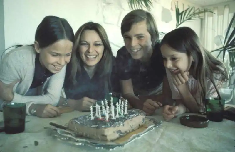 lucia bose con i figli miguel lucia e paola