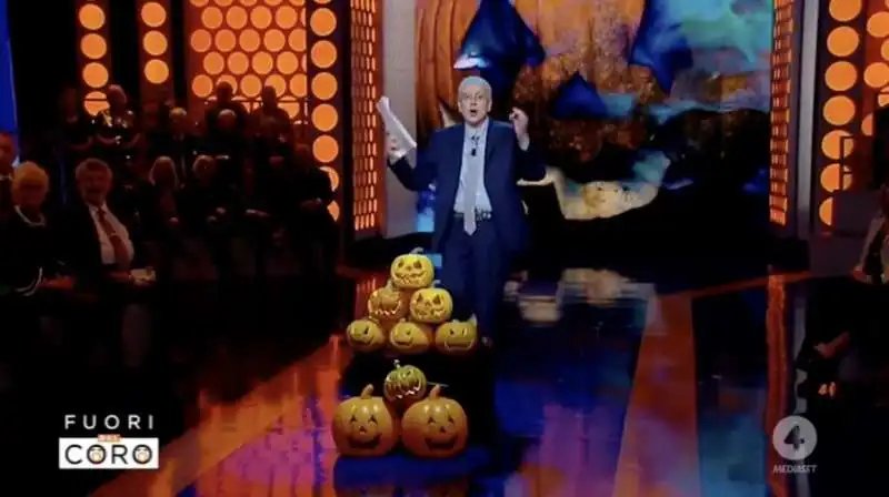 mario giordano contro halloween 2