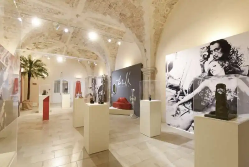 mostra l'impossibile e' noto  10