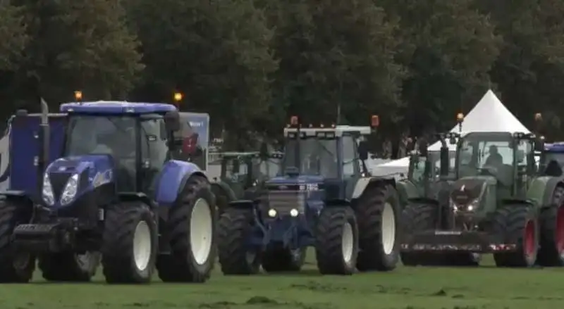 olanda   proteste di allevatori e agricoltori 10