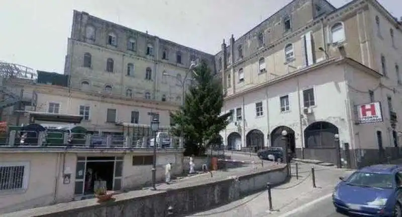 ospedale di cava de' tirreni 2