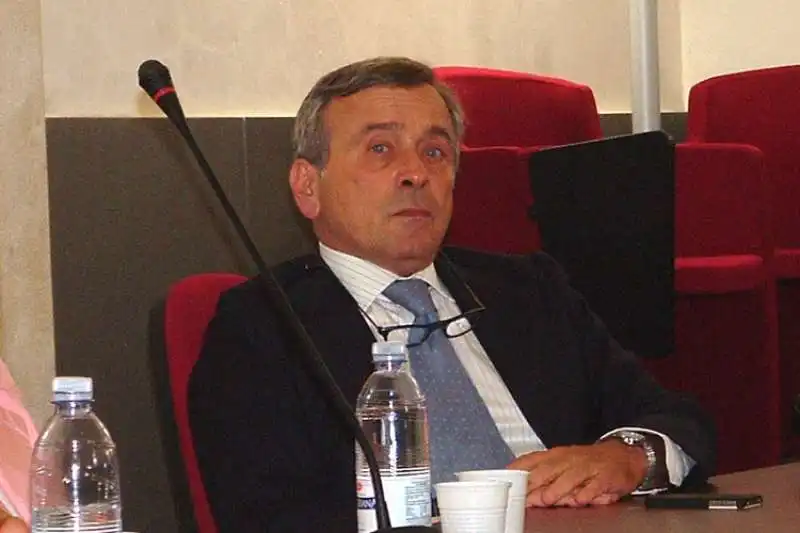 PAOLO LONGONI