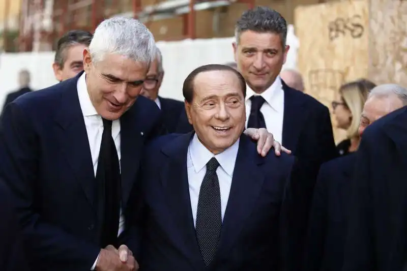 pierferdinando casini silvio berlusconi   funerali di paolo bonaiuti 22