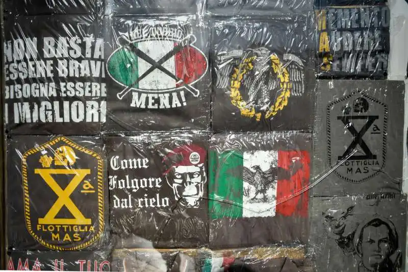 predappio, raduno di fascisti per l'anniversario della marcia su roma 7